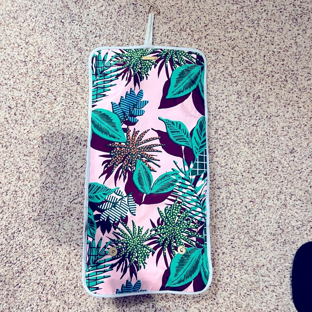 Gently used Travel toiletry bag